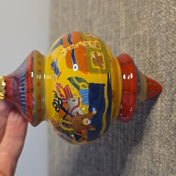 Le Bien 2005 Reverse Hand Painted Toy Train Glass Ornament - Picture 2 of 10